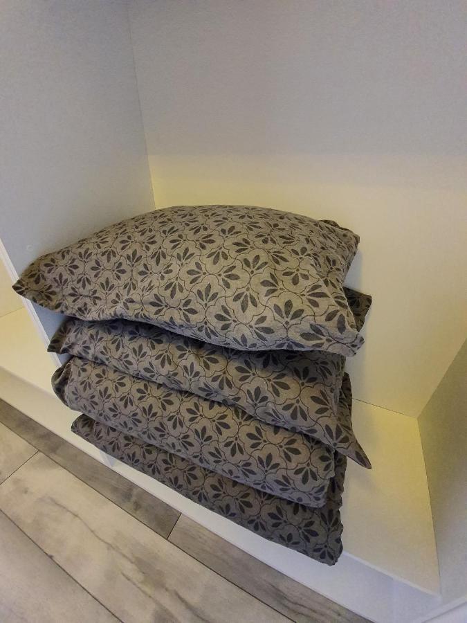 Central.Deluxe.Apartament.Орадеа Екстериор снимка